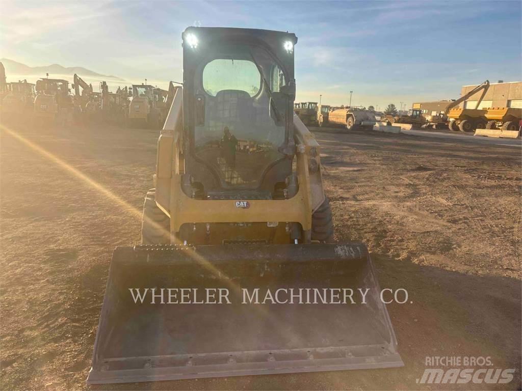 CAT 226D3 C3H2 Ładowarki burtowe
