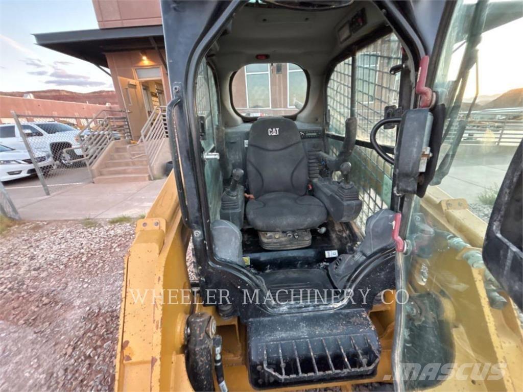 CAT 226D3 C3H2 Ładowarki burtowe