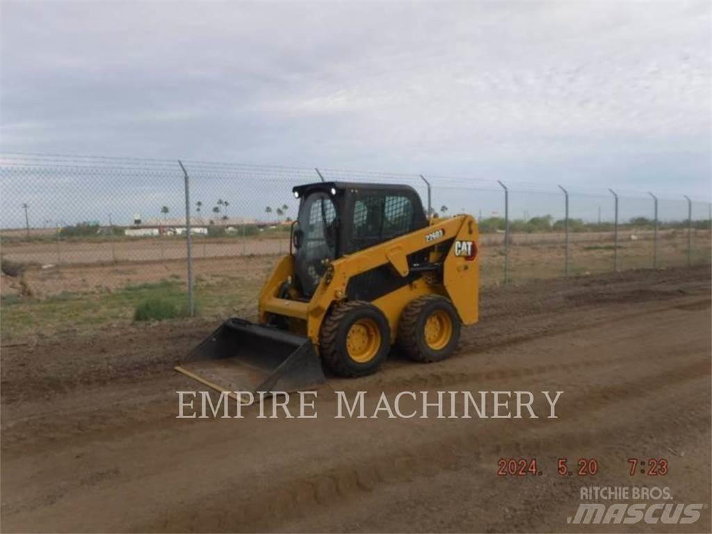 CAT 226D3 CA Ładowarki burtowe