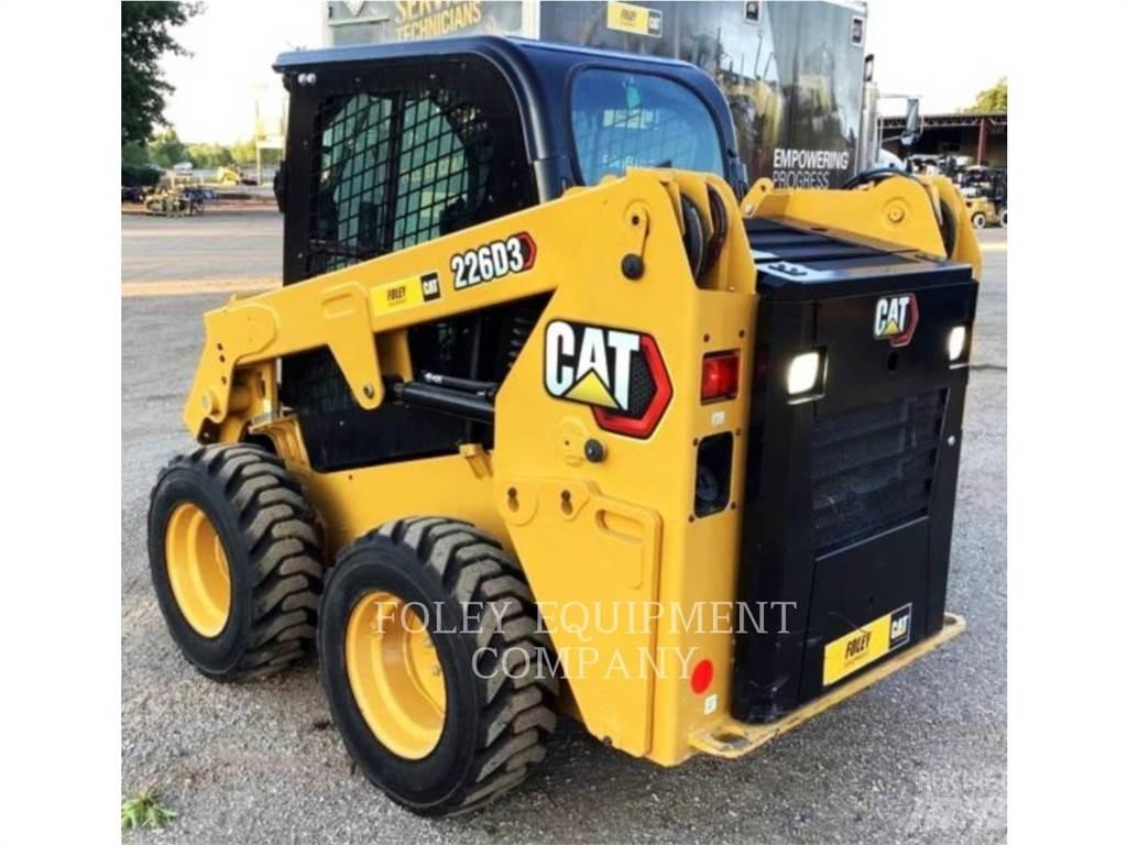 CAT 226D3STD1C Ładowarki burtowe