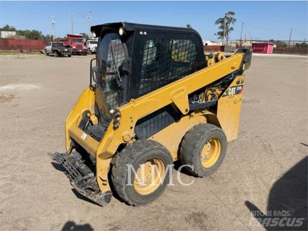 CAT 232D Ładowarki burtowe
