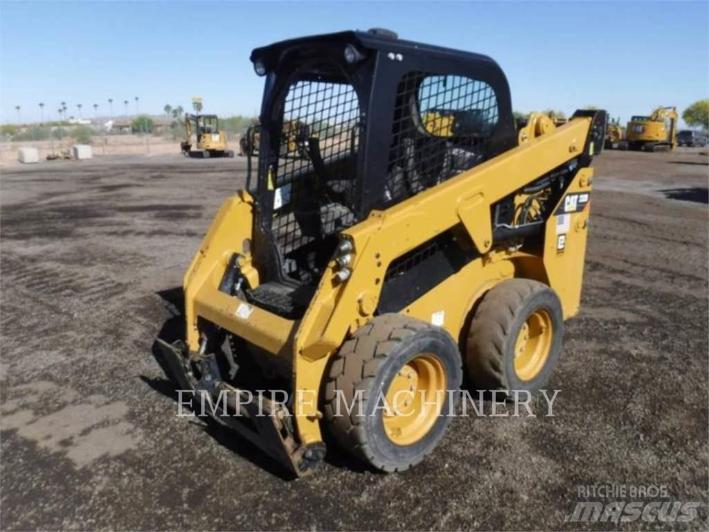 CAT 232D Ładowarki burtowe