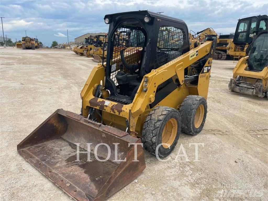 CAT 232D Ładowarki burtowe