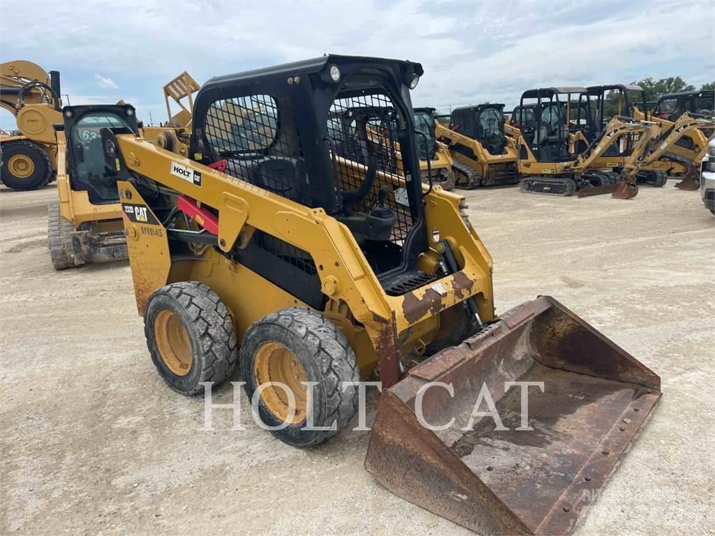 CAT 232D Ładowarki burtowe