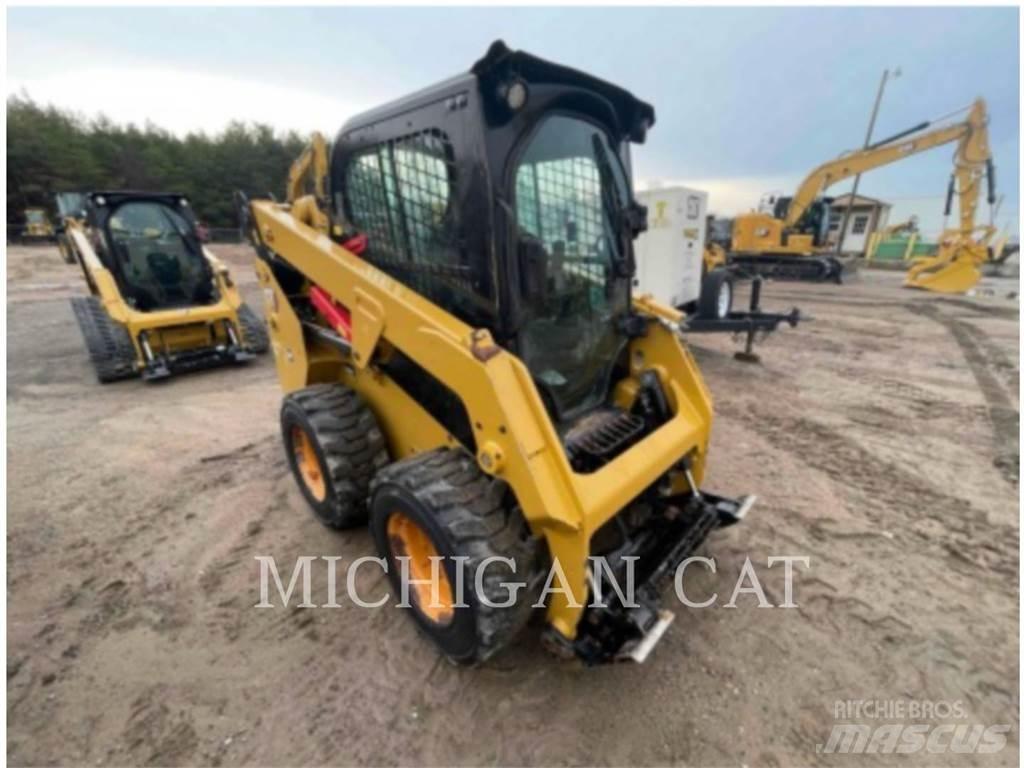 CAT 232D3 A2Q Ładowarki burtowe