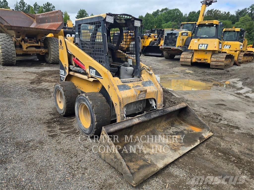 CAT 236 B Ładowarki burtowe