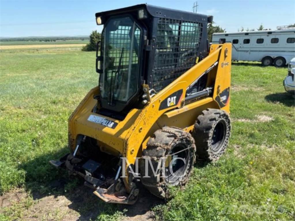 CAT 236B3 Ładowarki burtowe