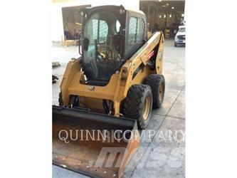 CAT 236D Ładowarki burtowe