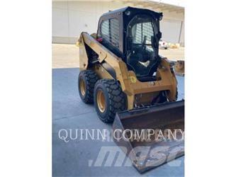 CAT 236D Ładowarki burtowe