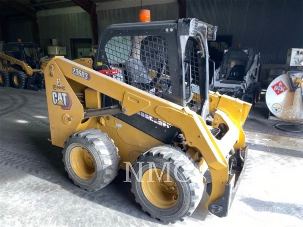 CAT 236D Ładowarki burtowe