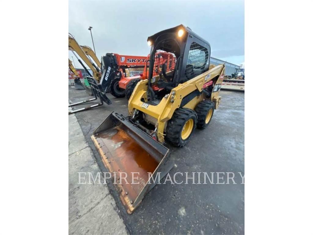 CAT 236D Ładowarki burtowe