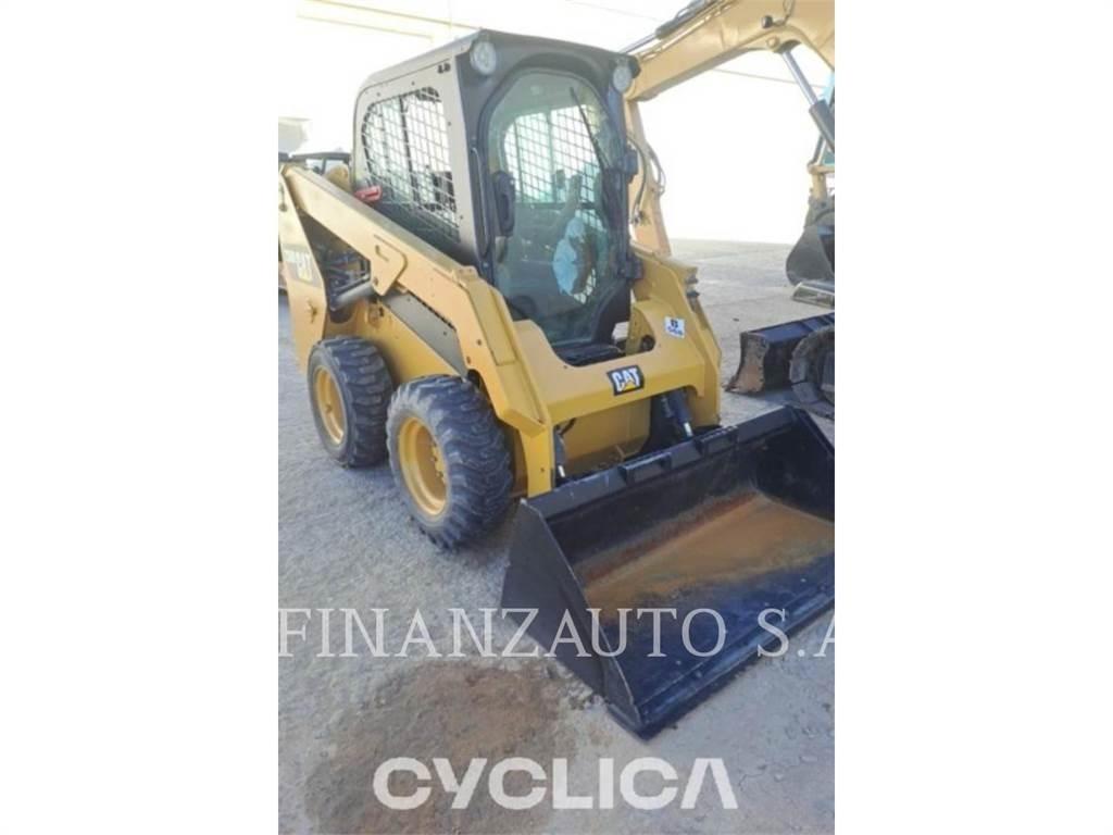 CAT 236D Ładowarki burtowe