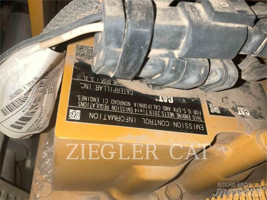 CAT 236D Ładowarki burtowe