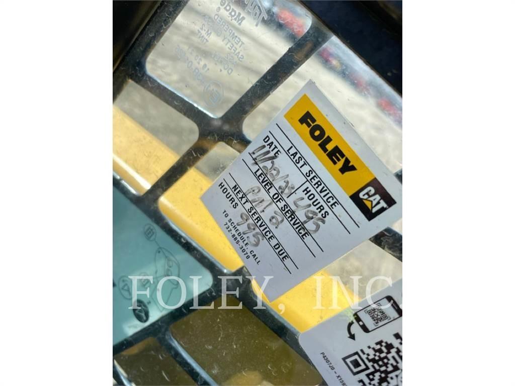 CAT 236D Ładowarki burtowe