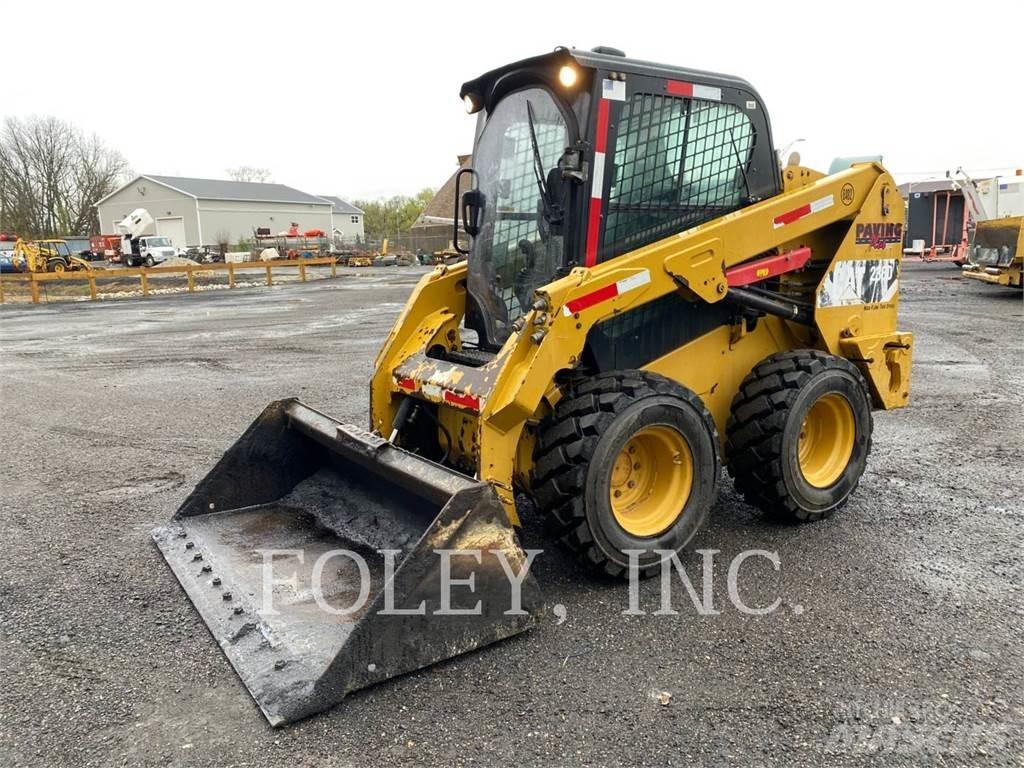 CAT 236D Ładowarki burtowe