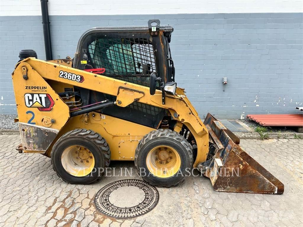 CAT 236D Ładowarki burtowe