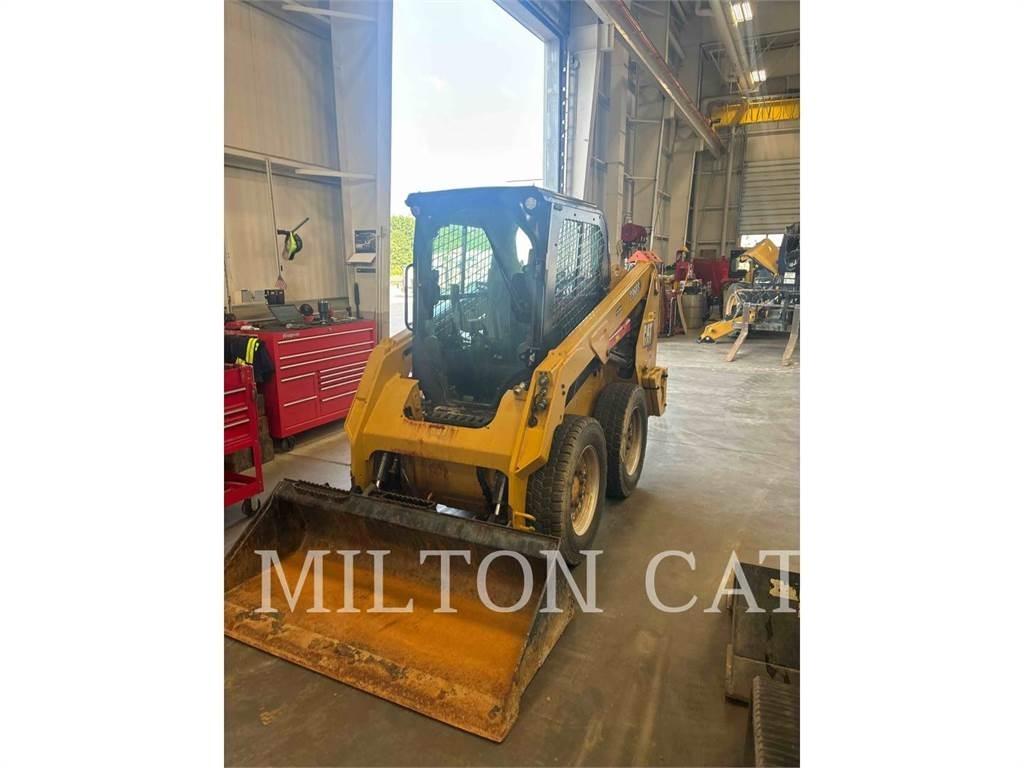 CAT 236D 3 Ładowarki burtowe