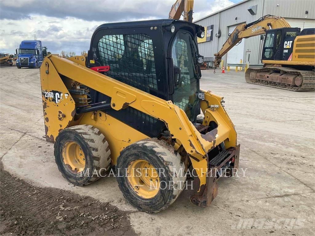 CAT 236D A2Q Ładowarki burtowe