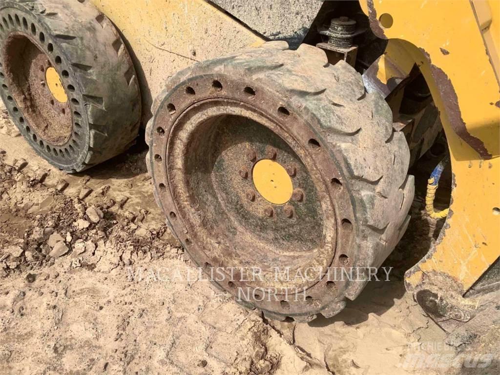 CAT 236D CQ Ładowarki burtowe
