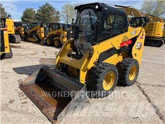 CAT 236D3 Ładowarki burtowe
