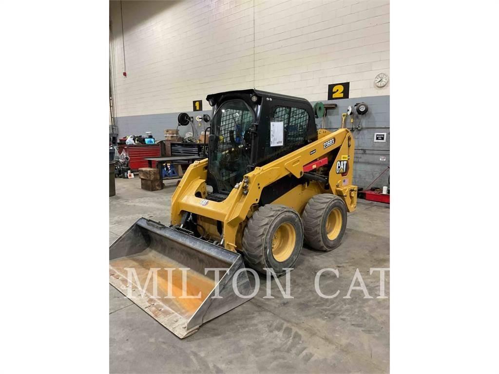 CAT 236D3 Ładowarki burtowe