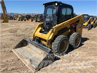 CAT 236D3 Ładowarki burtowe