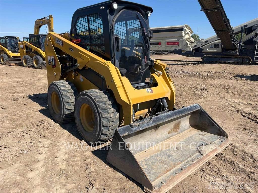 CAT 236D3 Ładowarki burtowe