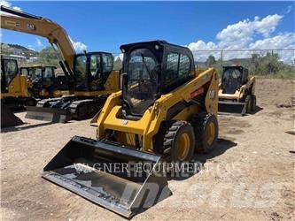 CAT 236D3 Ładowarki burtowe