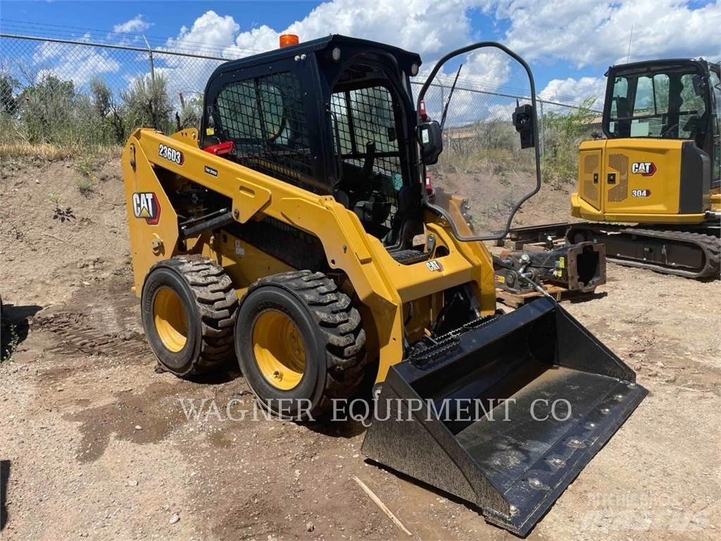 CAT 236D3 Ładowarki burtowe