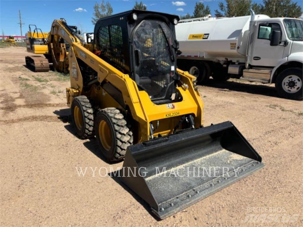 CAT 236D3 Ładowarki burtowe