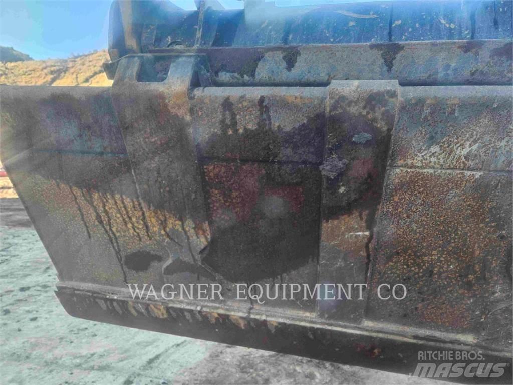 CAT 236D3 Ładowarki burtowe
