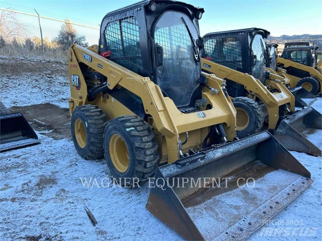 CAT 236D3 Ładowarki burtowe