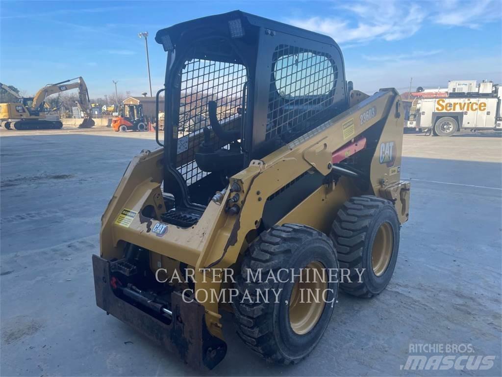 CAT 236D3 Ładowarki burtowe