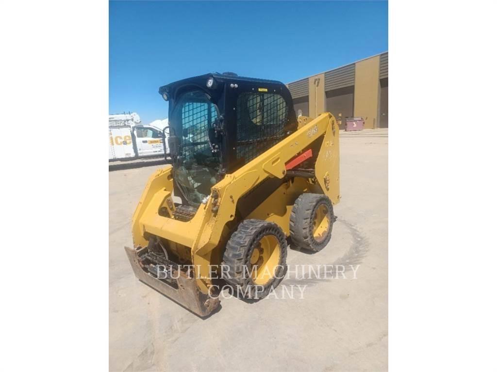 CAT 236D3 Ładowarki burtowe