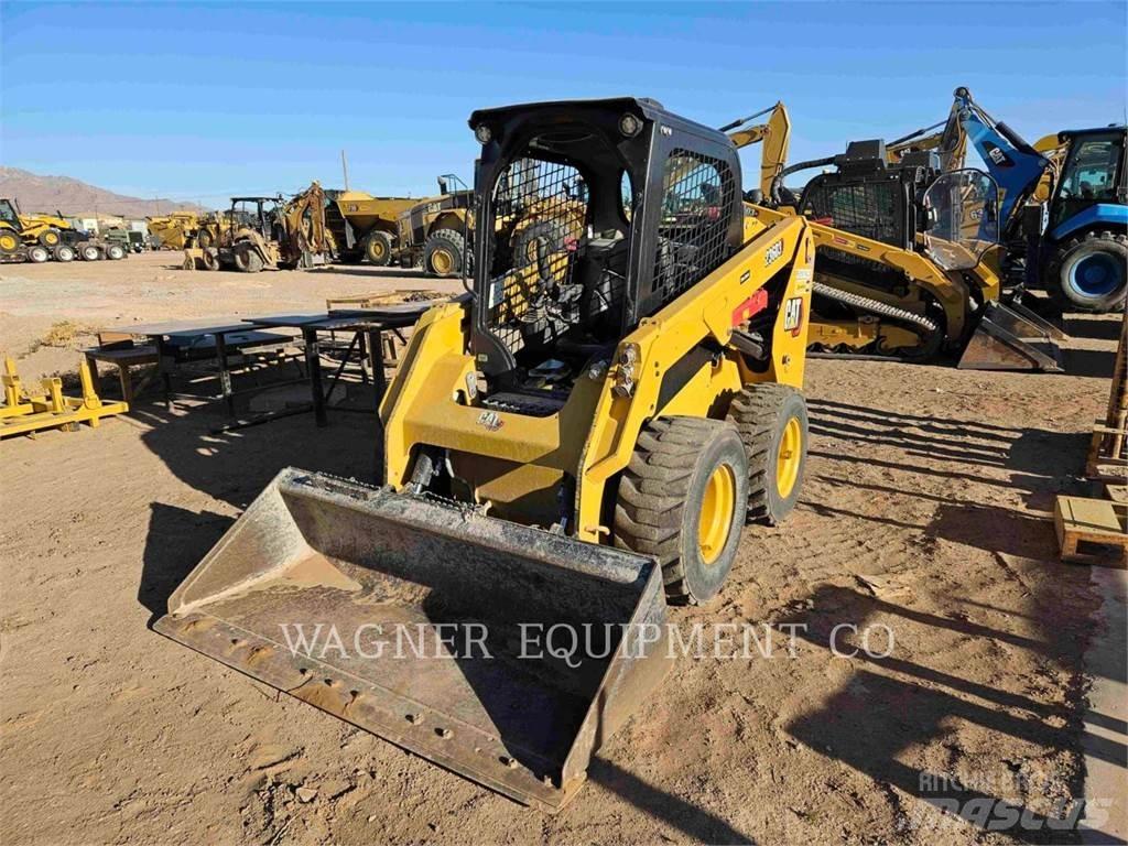 CAT 236D3 Ładowarki burtowe