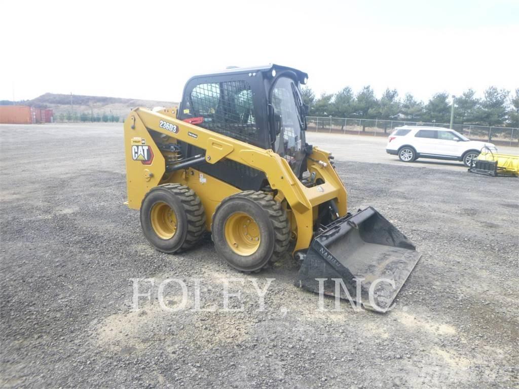 CAT 236D3 Ładowarki burtowe