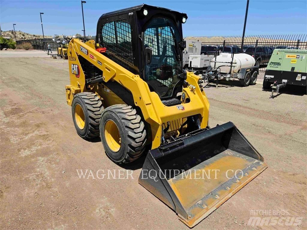 CAT 236D3 Ładowarki burtowe