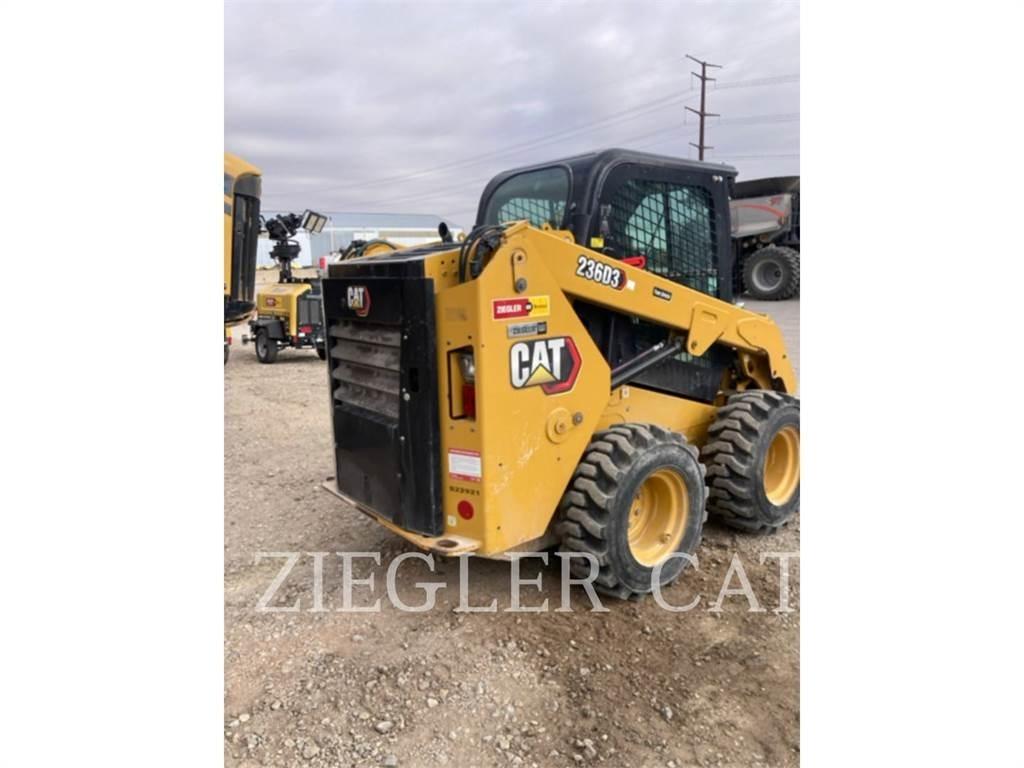 CAT 236D3 Ładowarki burtowe
