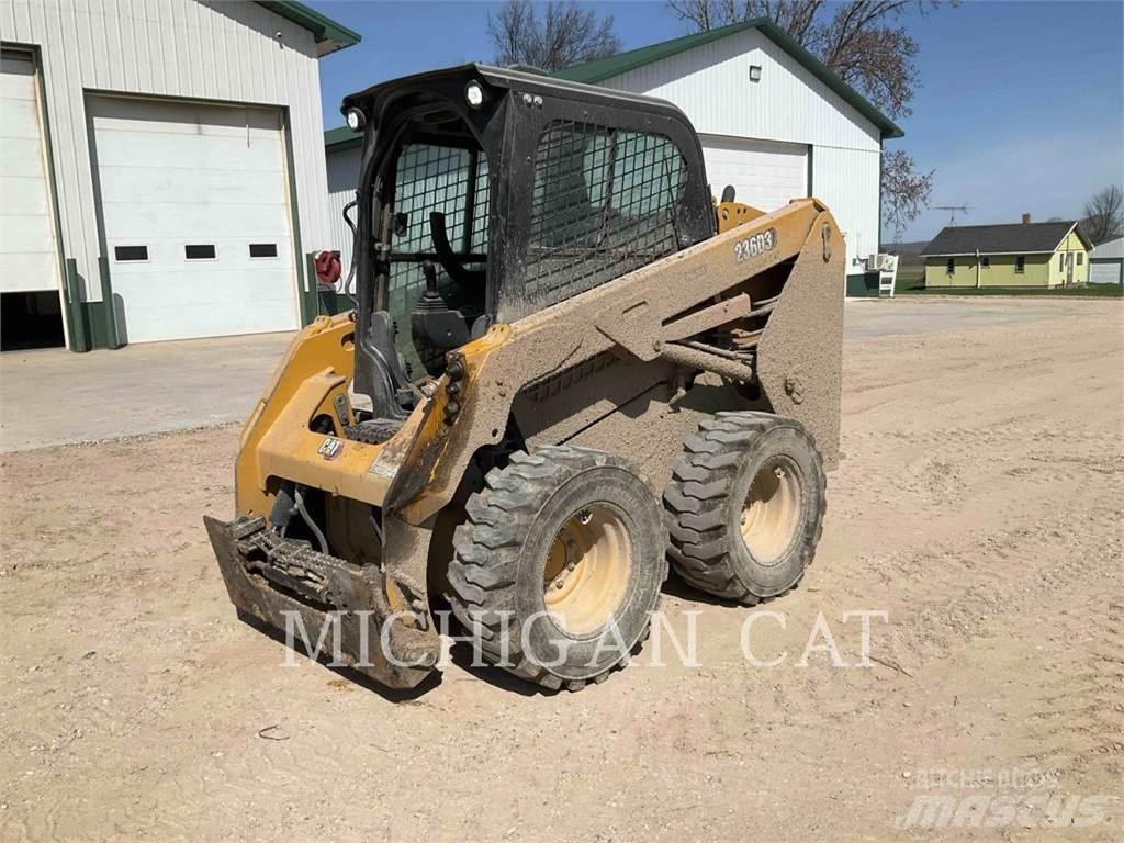 CAT 236D3 A2Q Ładowarki burtowe