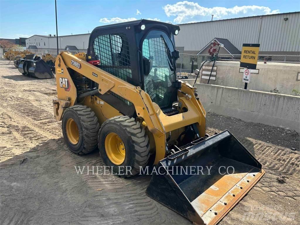 CAT 236D3 C3H2 Ładowarki burtowe