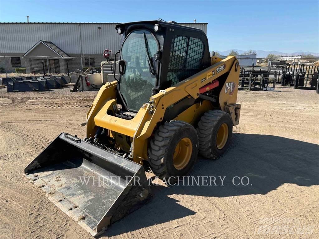CAT 236D3 C3H2 Ładowarki burtowe