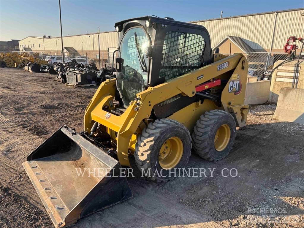 CAT 236D3 C3H2 Ładowarki burtowe