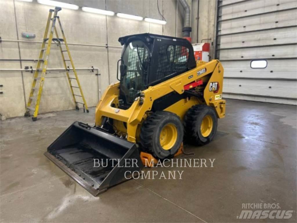 CAT 236D3 C3H2 Ładowarki burtowe