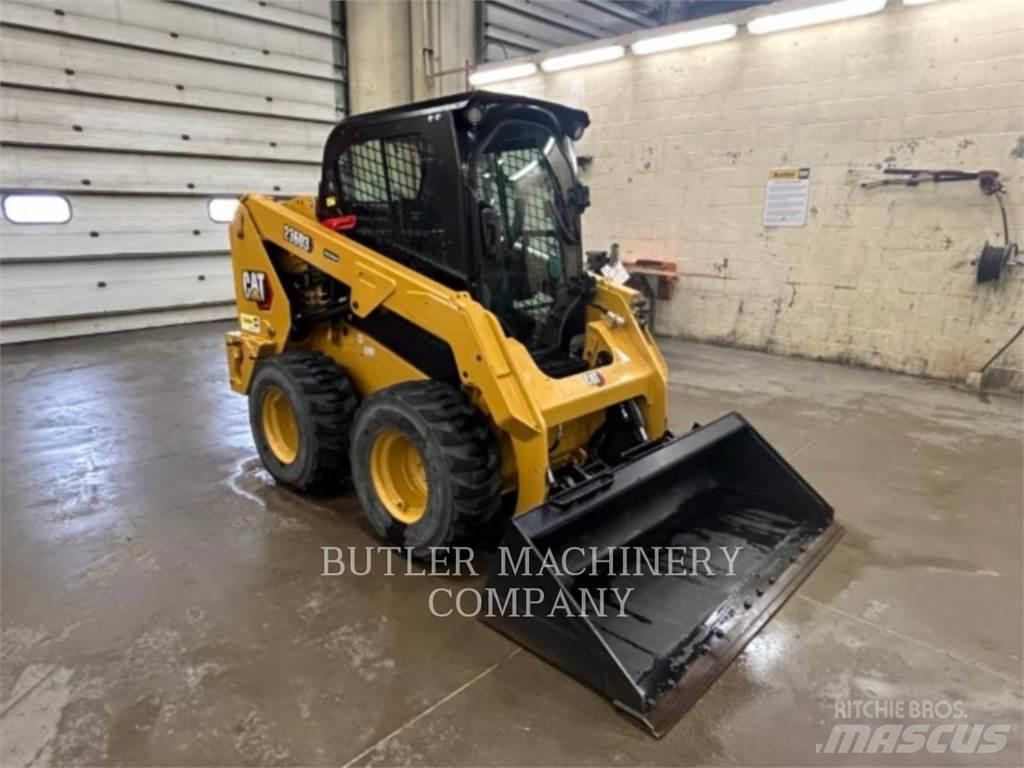 CAT 236D3 C3H2 Ładowarki burtowe