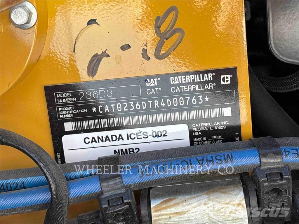 CAT 236D3 C3H2 Ładowarki burtowe