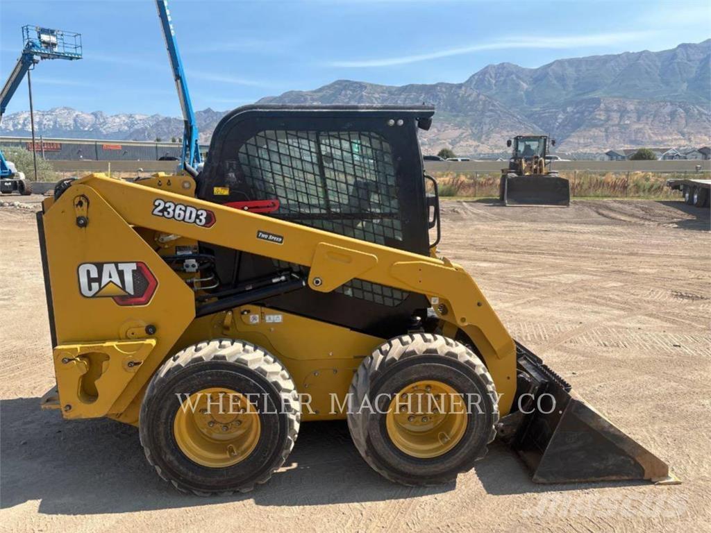 CAT 236D3 C3H2 Ładowarki burtowe