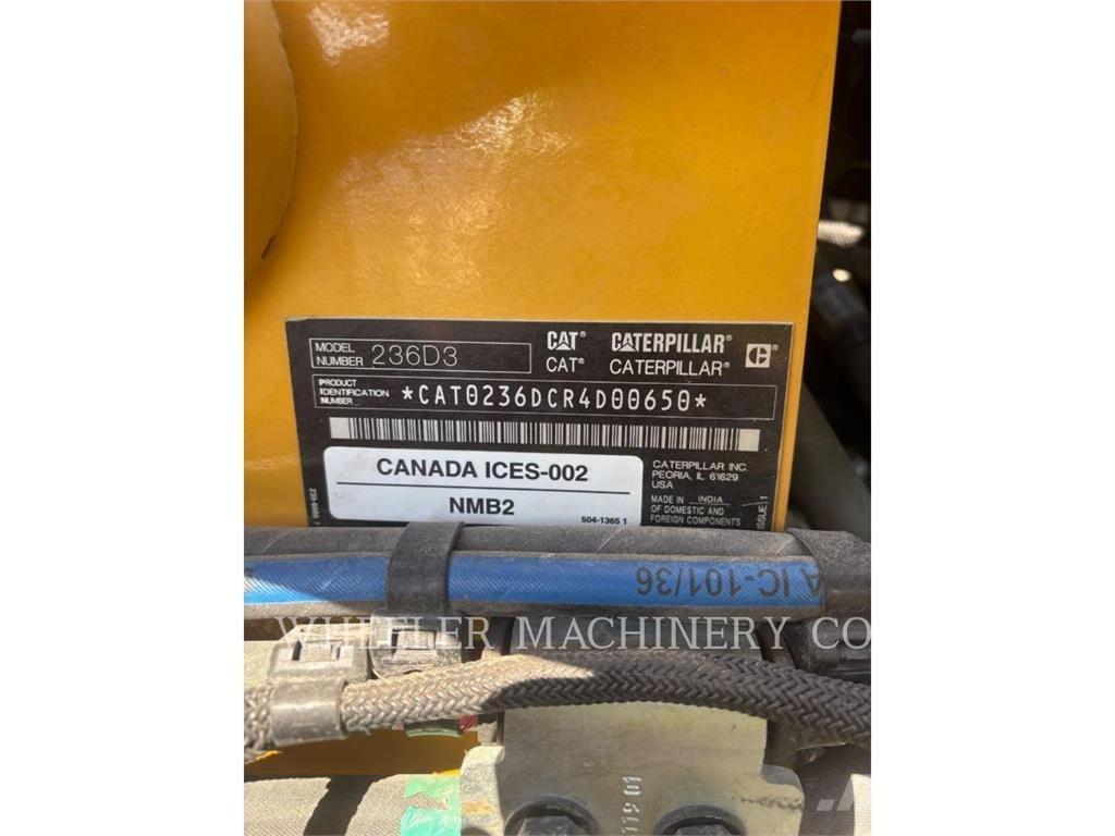 CAT 236D3 C3H2 Ładowarki burtowe