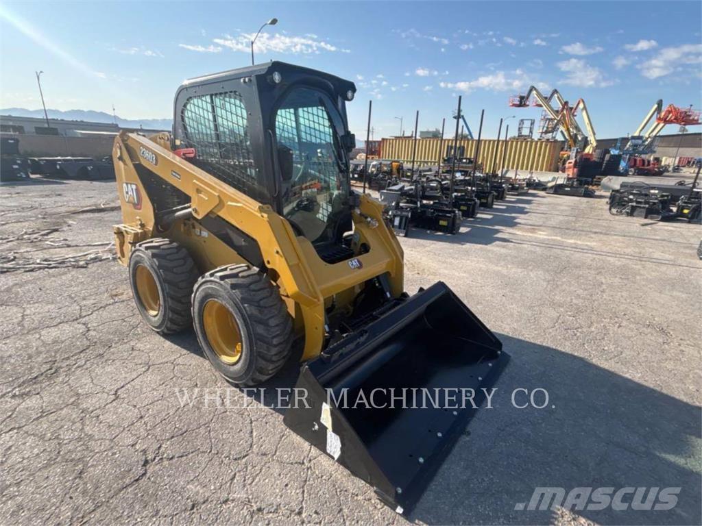 CAT 236D3 C3H2 Ładowarki burtowe