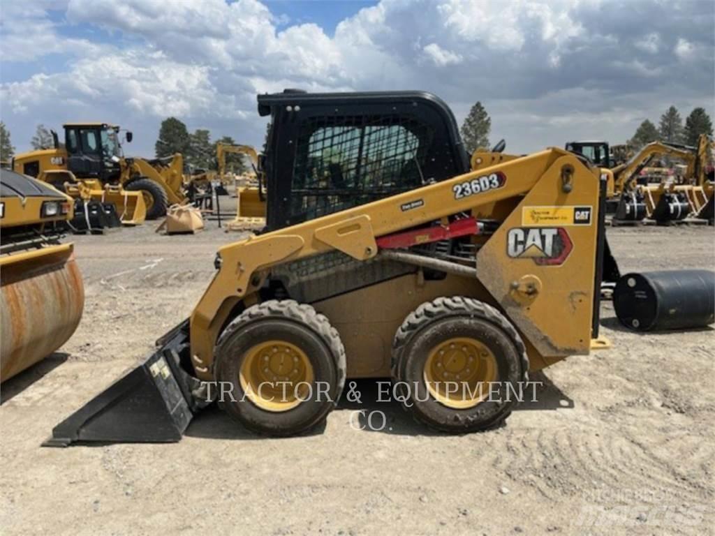 CAT 236D3 H2CB Ładowarki burtowe