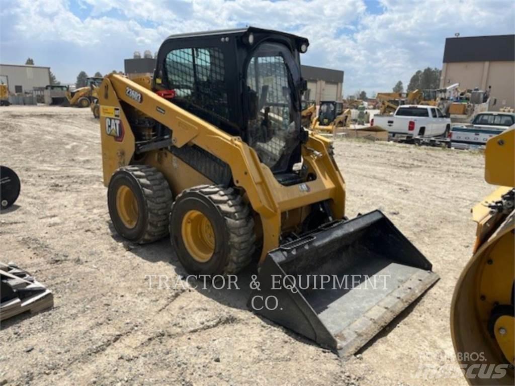 CAT 236D3 H2CB Ładowarki burtowe